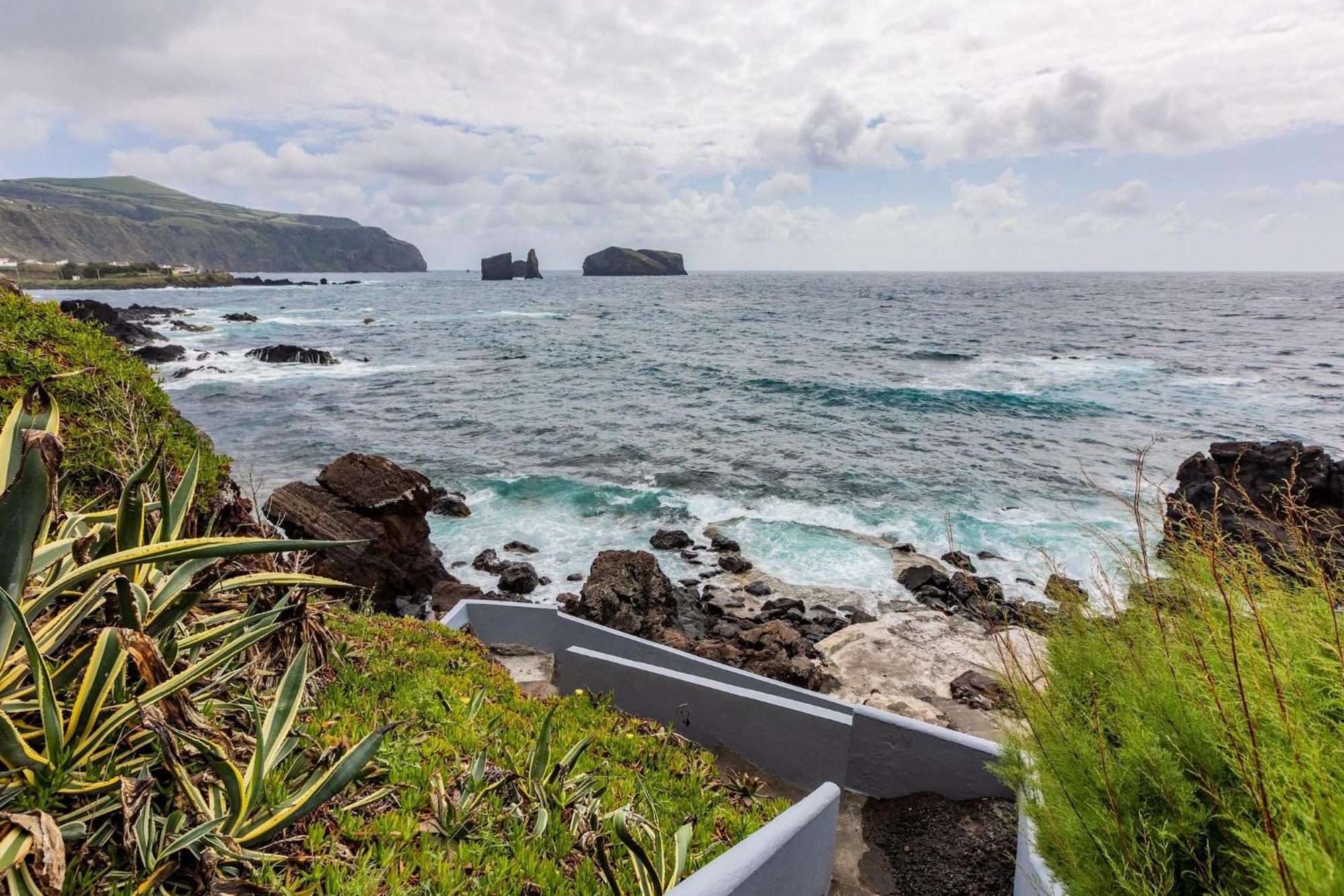 Mosteiros Natural Pool House エクステリア 写真